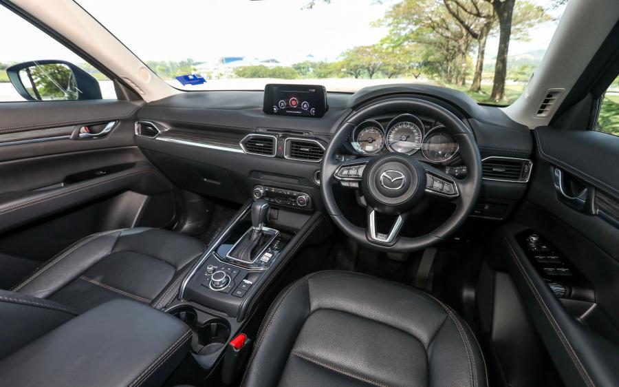Торпедо Mazda CX-5 2.5 GLS 2017 года  (MY) (фото 4 из 11)
